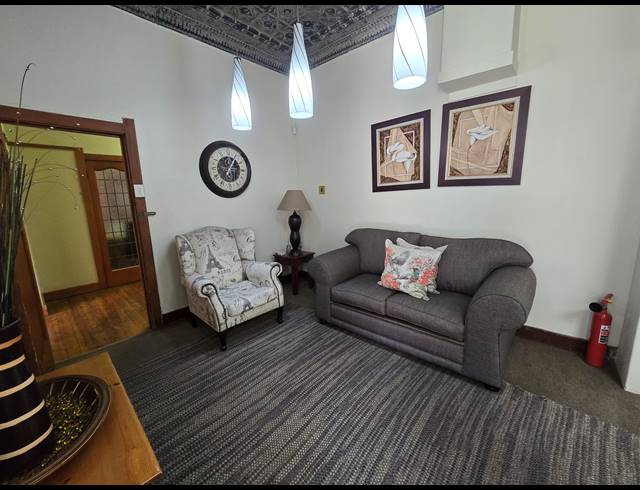 3 BEDROOM FREEHOLD FOR SALE IN ALBERTON NORTH